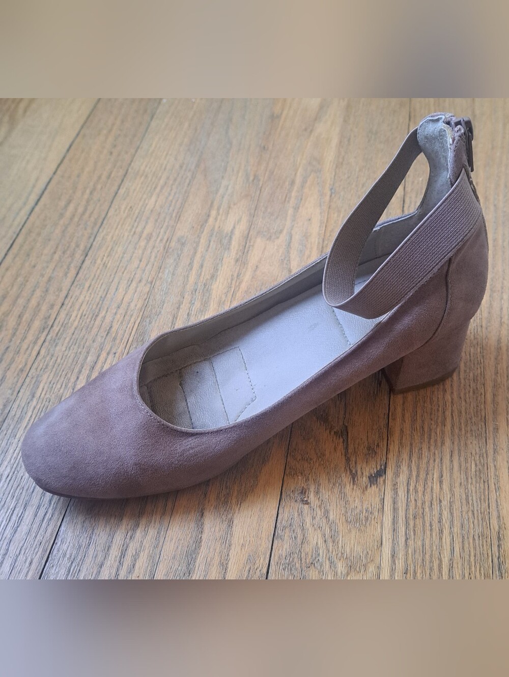 Women's Taupe Suede Block Heel Pumps with Elastic Strap